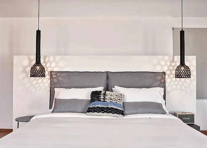 Periscope Private Jacuzzi By Monocle Appartement Drafaki