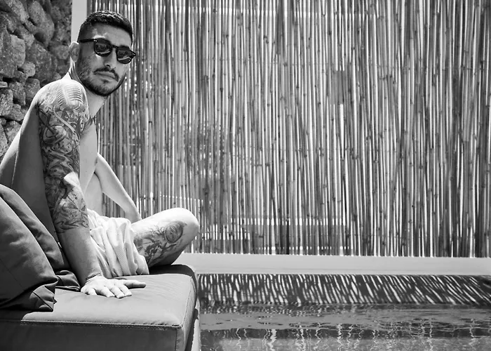 Periscope Private Jacuzzi By Monocle * Drafaki