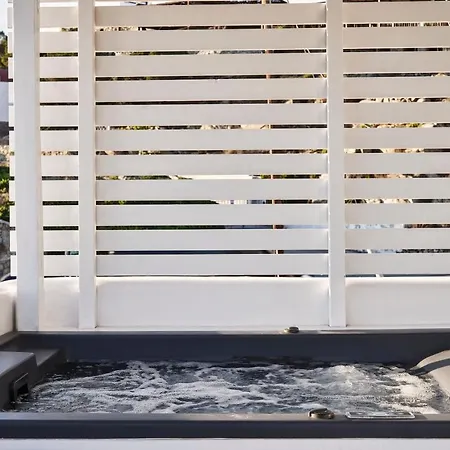 Periscope Private Jacuzzi By Monocle Apartment *