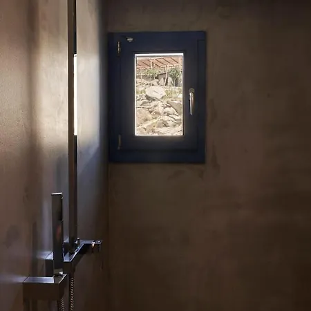 Periscope Private Jacuzzi By Monocle Drafaki